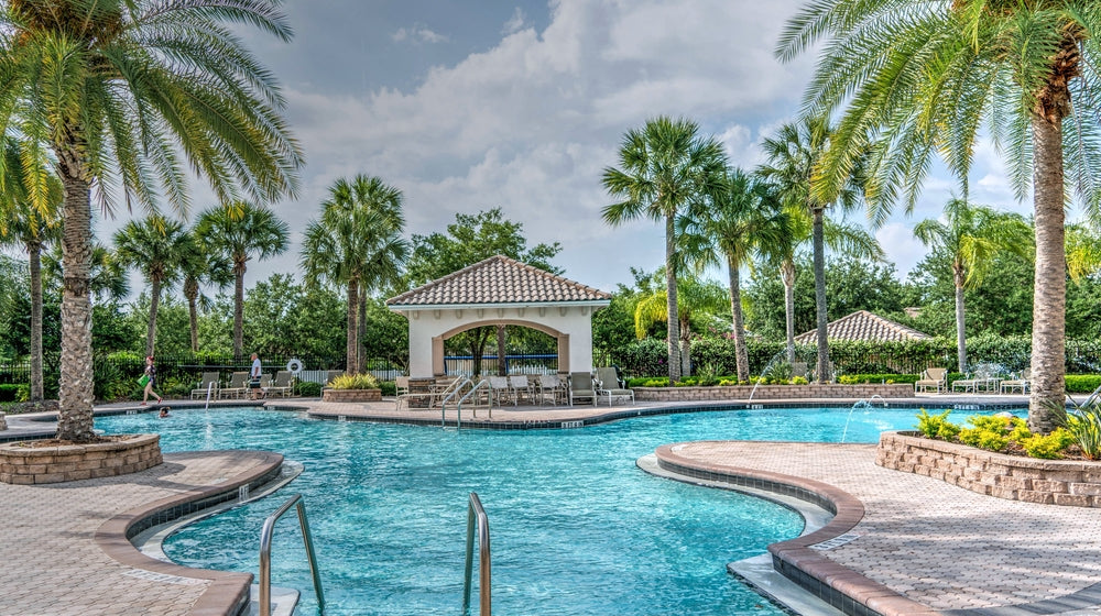 Pool Clarifier vs Flocculant: What’s the Difference?